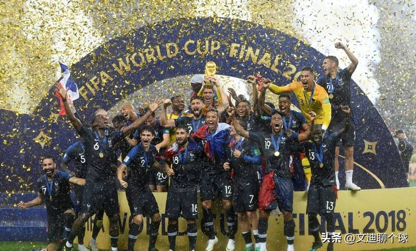 跟队记者：莱奥续约谈判还没正式开启，但俱乐部正在讨论