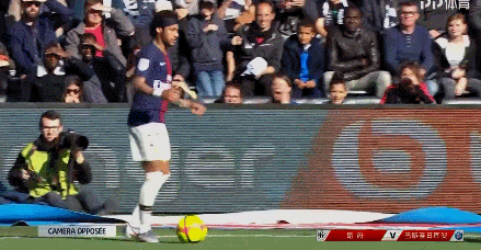 17岁妖星三连斩独享历史第一，拜仁3-1葡萄牙体育，主场37场不败