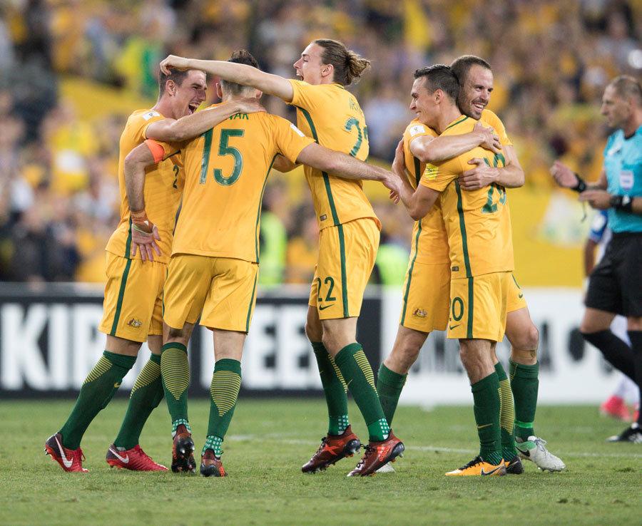 大连人队球迷热情依旧