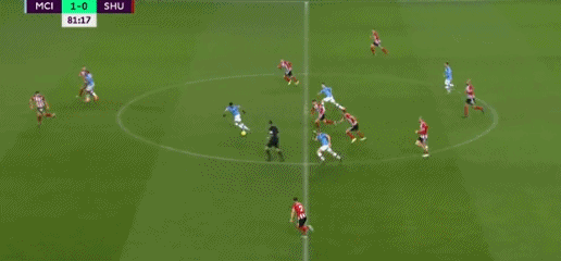 中超：上海海港主场4-1击败深圳队（中超：上海海港主场4比1力克深圳队）