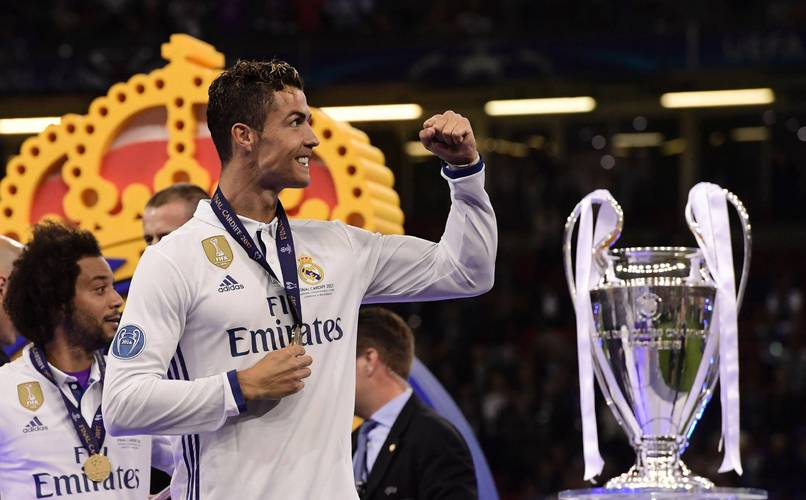 科莫前锋莫拉塔左大腿重伤或手术，预计缺席数月