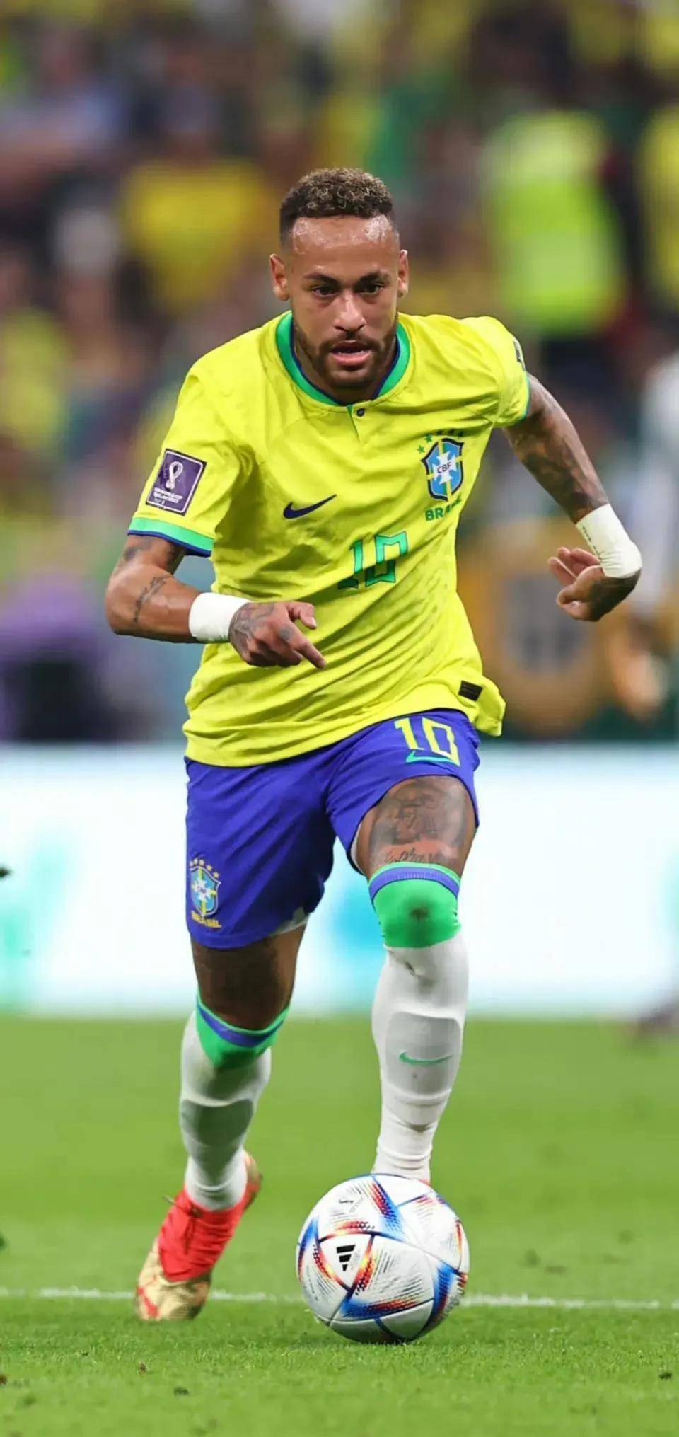 德转评年度最佳前锋：登贝莱、哈兰德、凯恩、姆巴佩入围